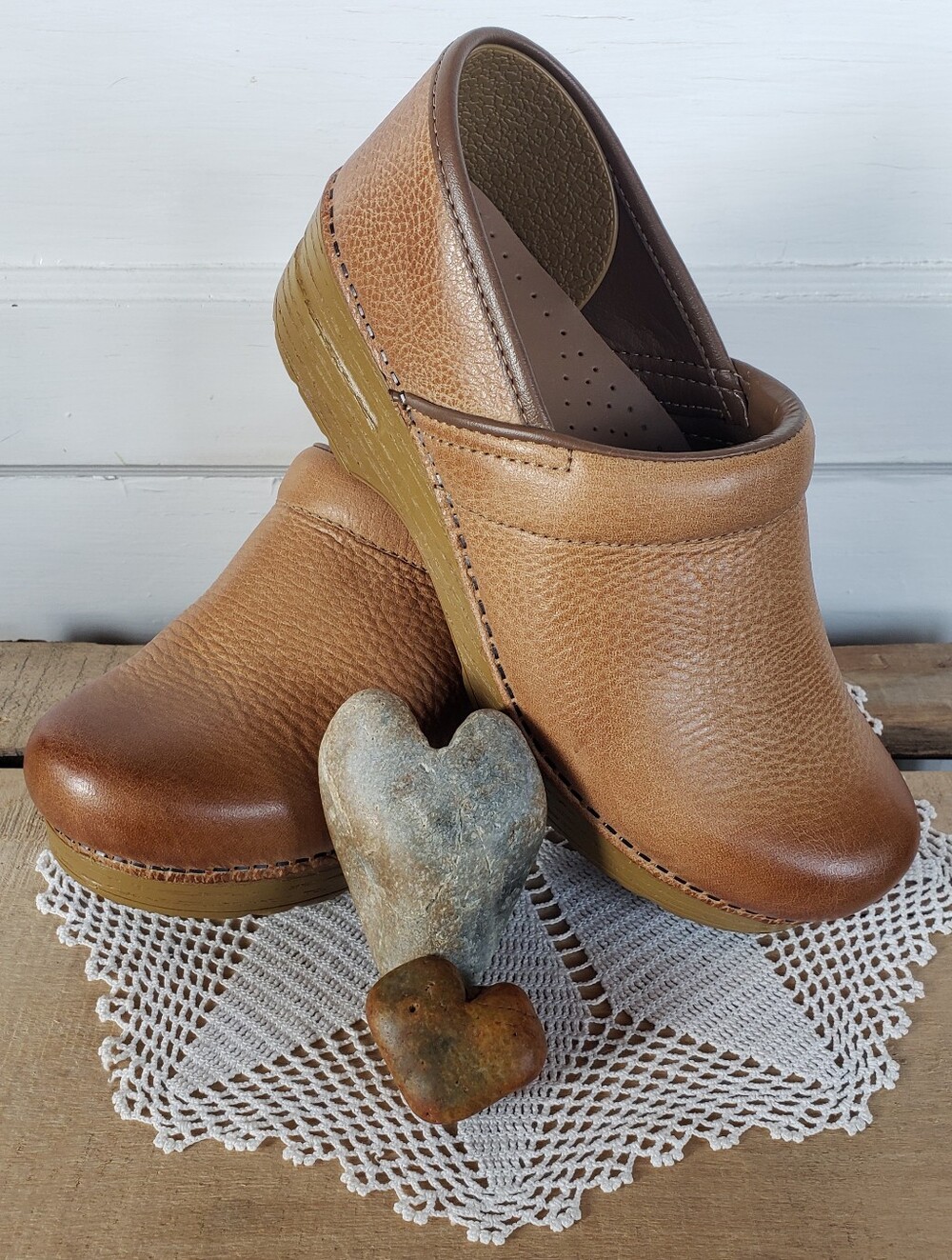 Dansko Honey Pro Clogs Burnished Distressed Pebble Leather Boho Cottage Prairie♡
